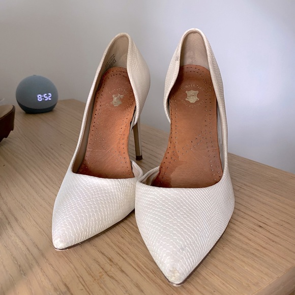 White high heels shoes - Picture 2 of 7